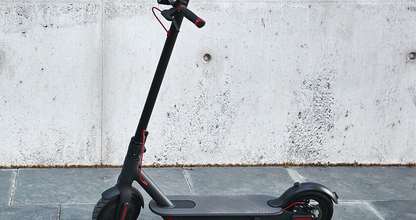 Similarities between dockless bike and scooter systems, enterprise IT, and IT operations. Each has its benefits and challenges.